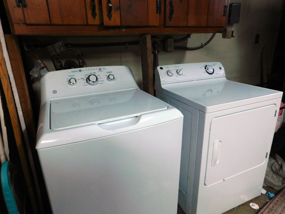 DSCN3693-washer-dryer-adj